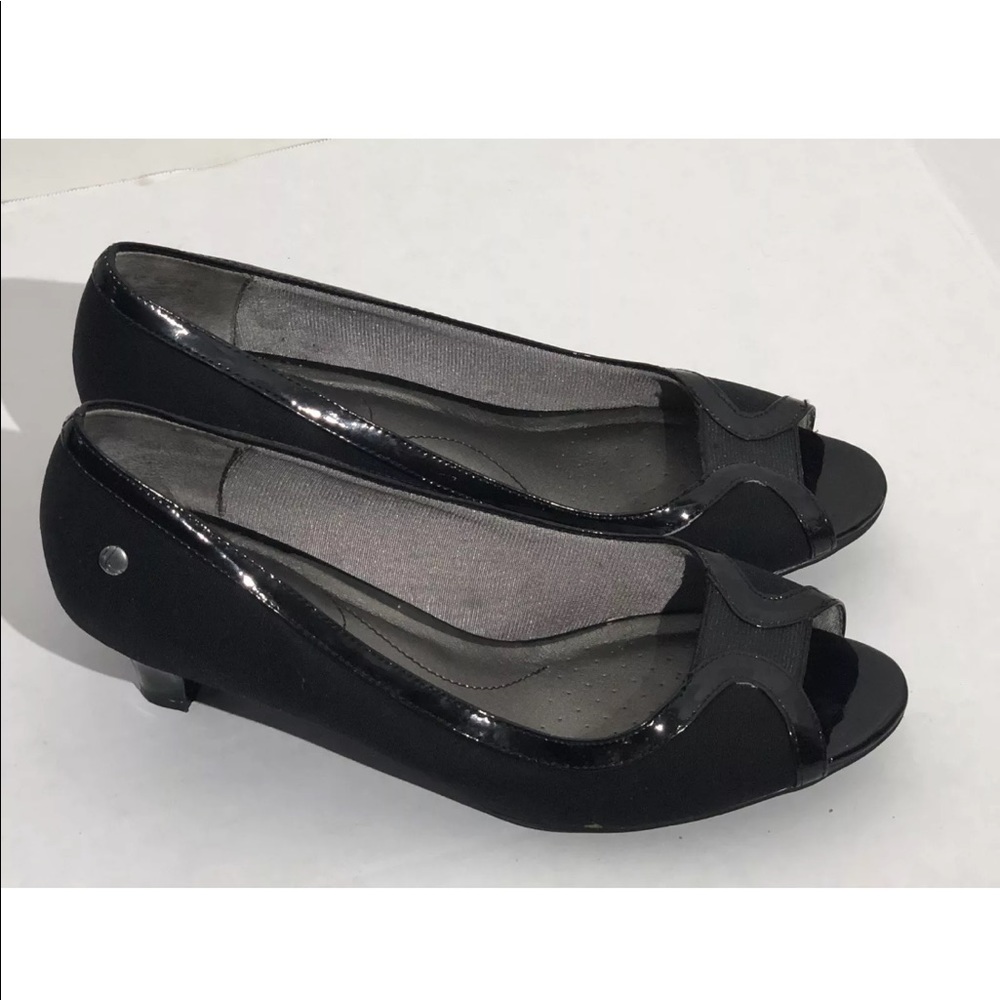 Life Stride Soft System 6M Black Open Dress Shoe